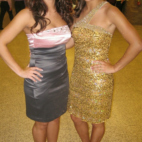 Gold sequin formal/prom dress - Picture 4 of 8